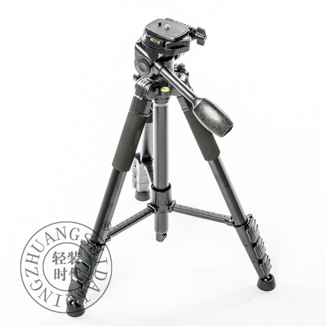 Штатив QZSD Q111 с видеоголовой.